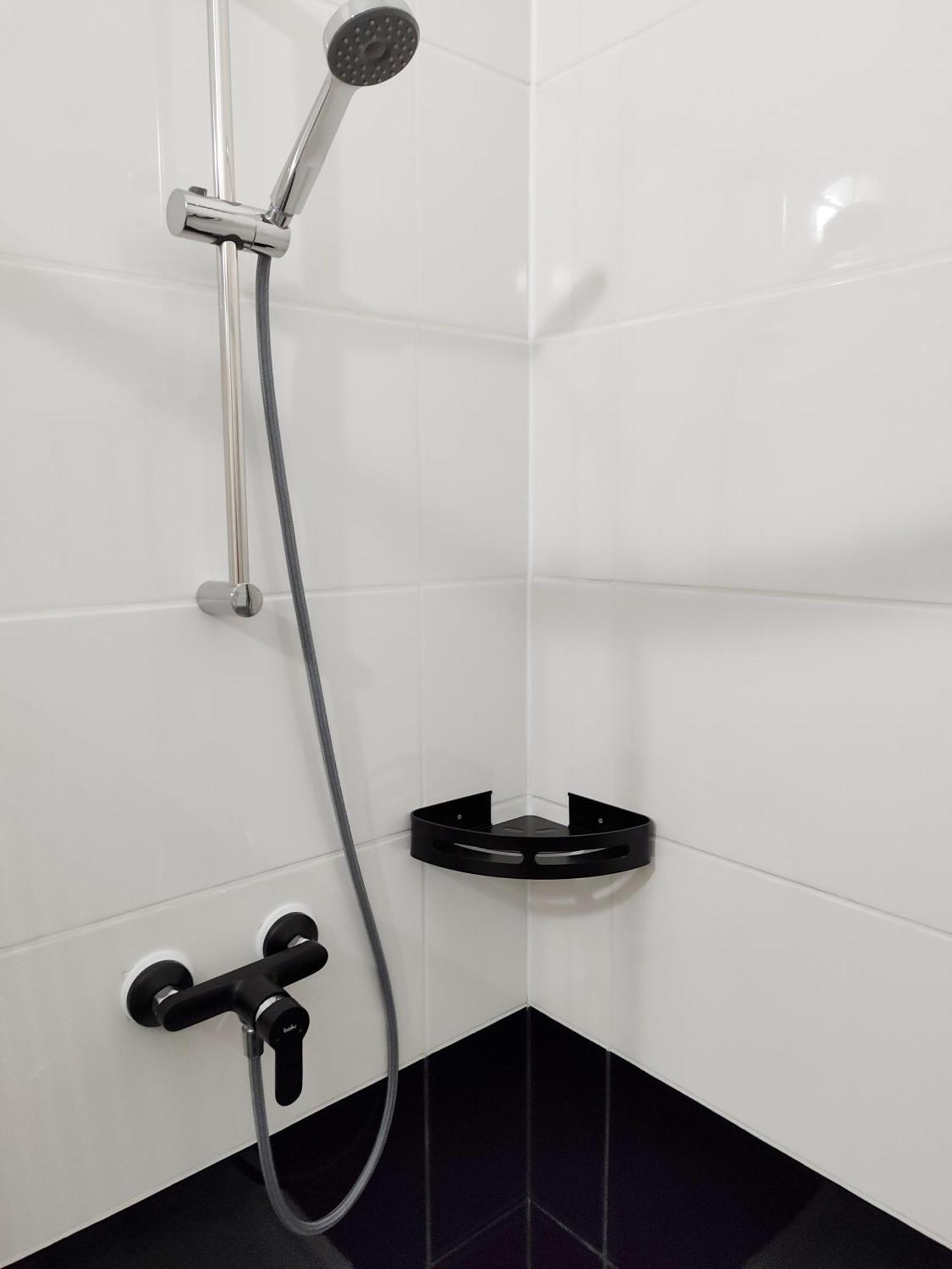 Astoria 3 Bdrm