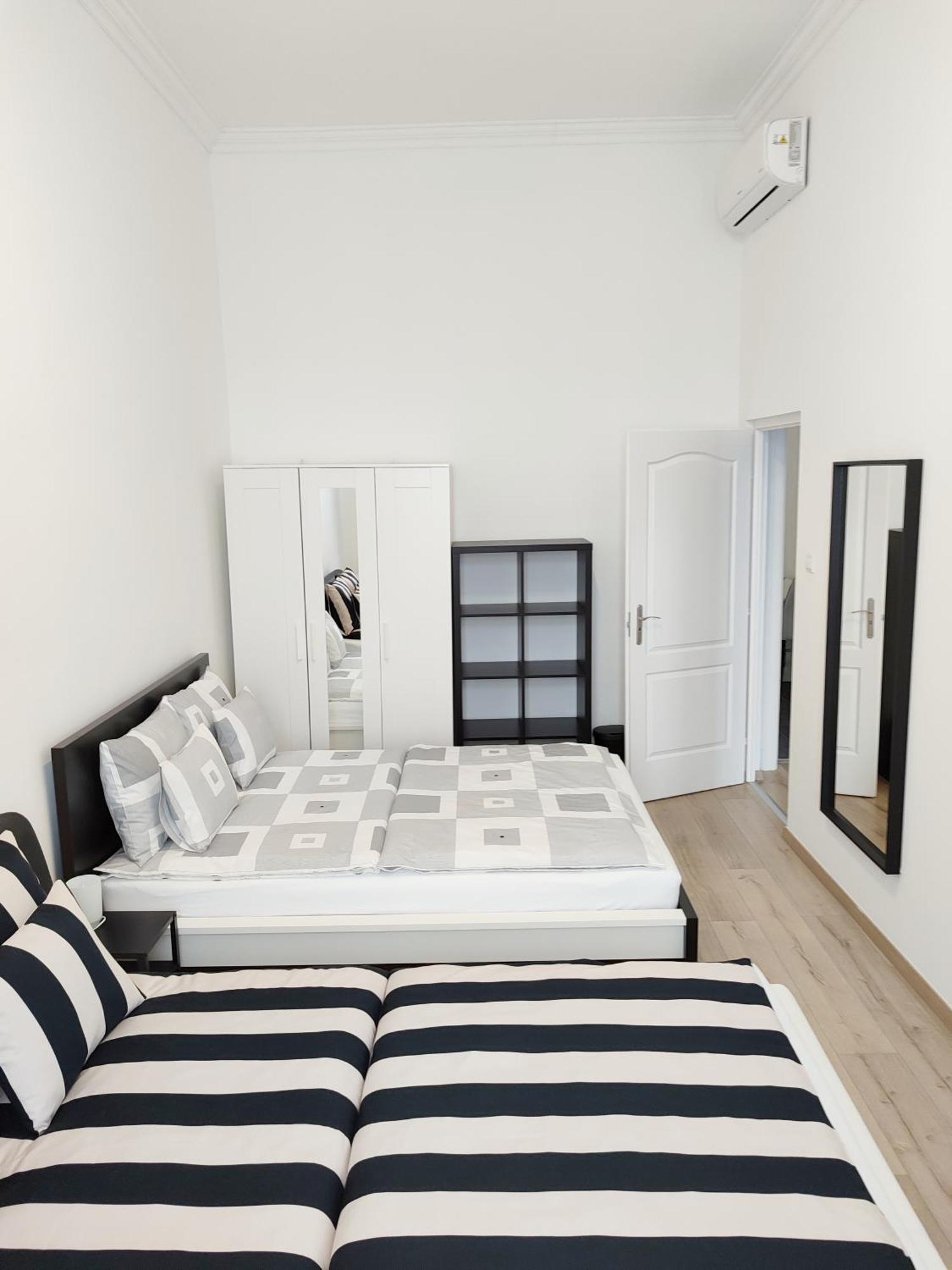Astoria 3 Bdrm * Budapest