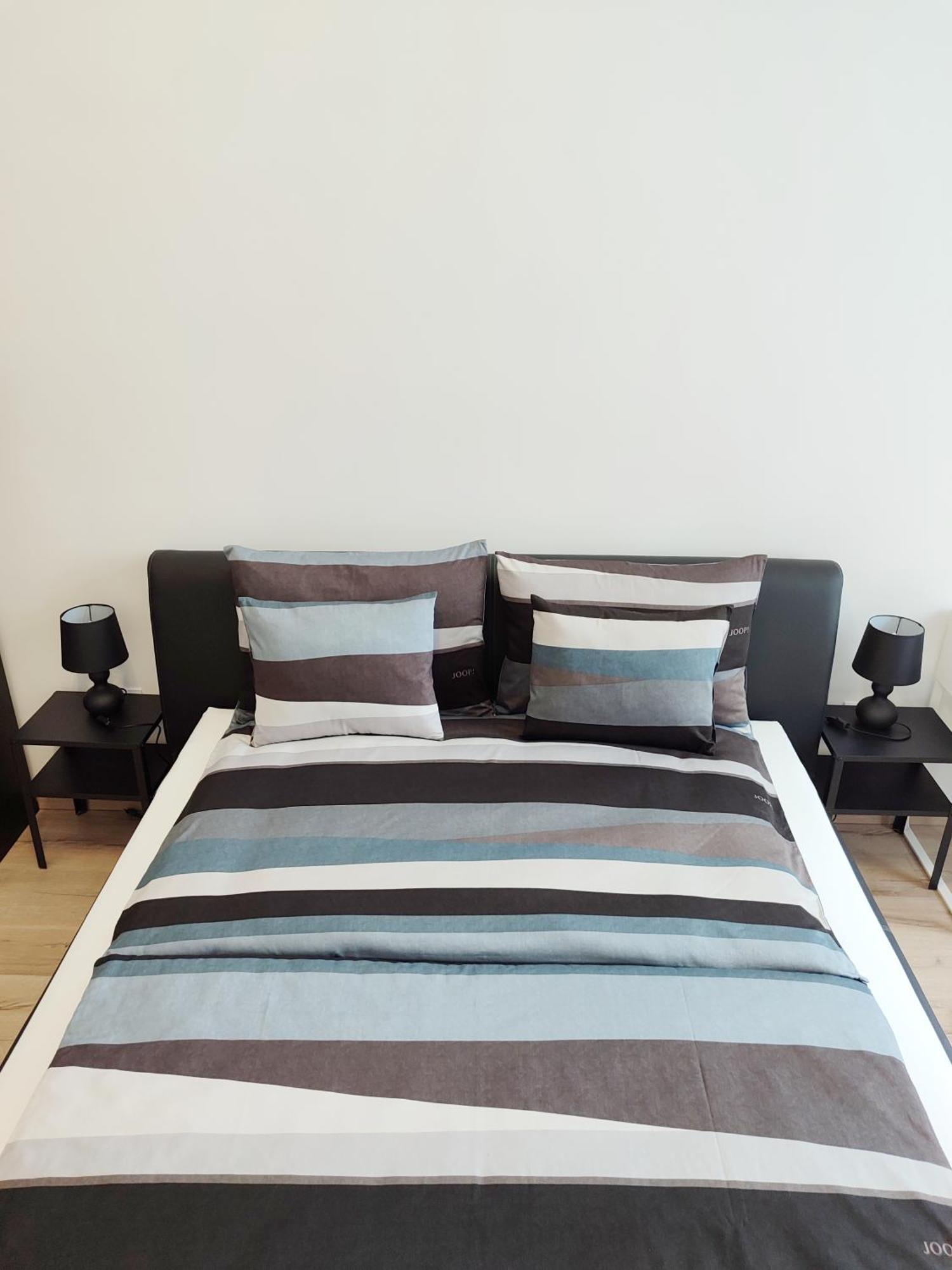 Astoria 3 Bdrm Apartment Budapest